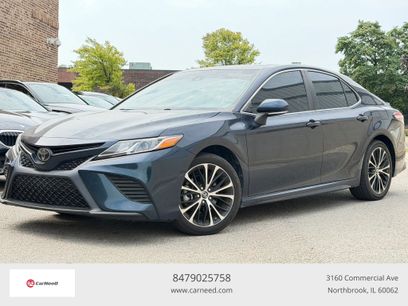 Used 2018 Toyota Camry SE w/ Moonroof Package