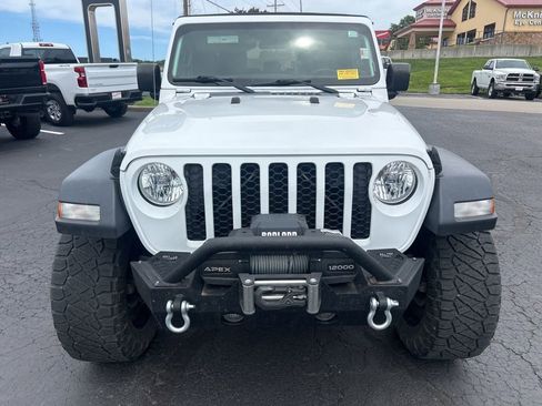 Used 2020 Jeep Gladiator Sport w/ Quick Order Package 24S AWD/4WD image 2