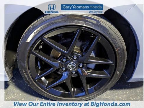 Used 2023 Honda Civic Sport image 15