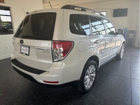 Used 2011 Subaru Forester 2.5X Premium image 5
