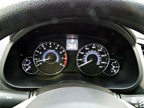 Used 2012 Subaru Legacy 2.5i w/ Alloy Wheel Pkg image 15