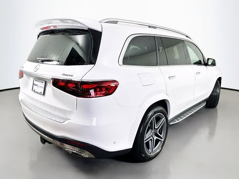 New 2026 Mercedes-Benz GLS 450 4MATIC image 7
