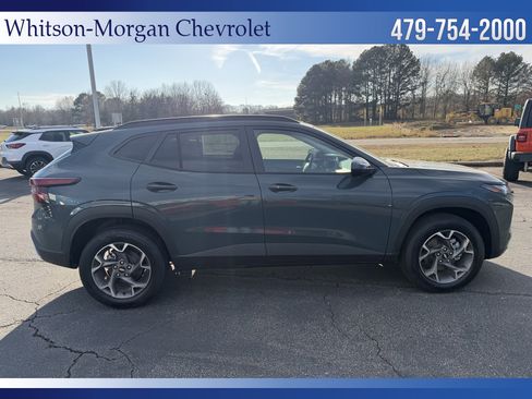 New 2026 Chevrolet Trax LT w/ Driver Confidence Package image 4