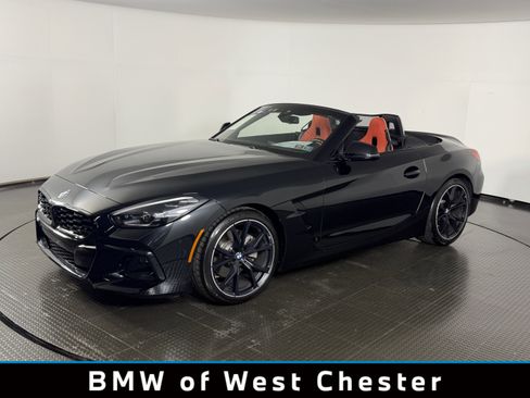 Certified 2025 BMW Z4 sDrive30i w/ Premium Package RWD image 1