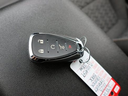 Used 2023 Chevrolet Equinox LT image 17