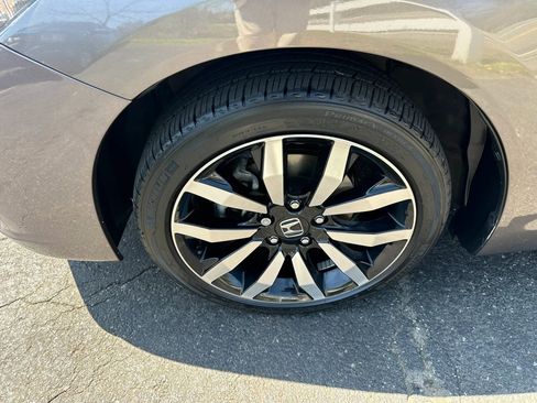 Used 2015 Honda Civic EX-L image 9