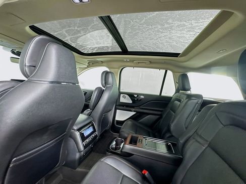 Used 2022 Lincoln Aviator Reserve w/ Equipment Group 201A image 41
