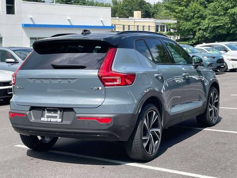 Used 2021 Volvo XC40 T5 R-Design w/ Protection Package Premier AWD/4WD image 4