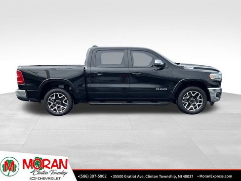 Used 2025 RAM 1500 Laramie AWD/4WD image 8