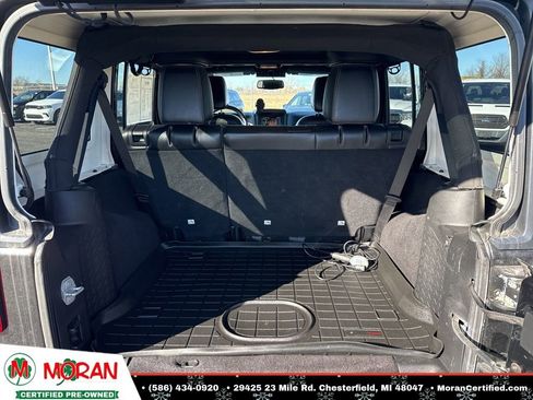 Used 2015 Jeep Wrangler Unlimited Rubicon w/ Connectivity Group image 25