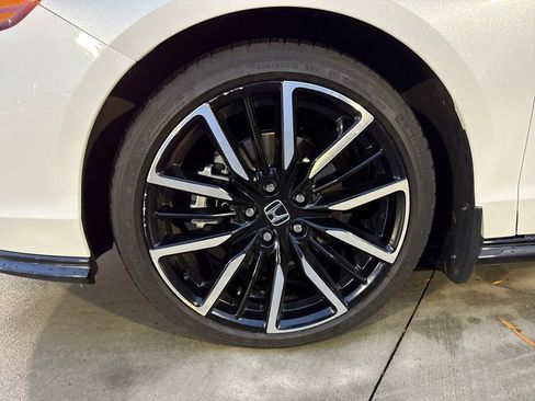 Certified 2025 Honda Accord Touring image 11