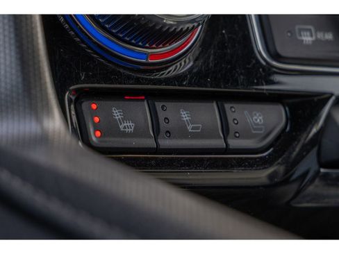 Used 2022 GMC Yukon Denali image 25