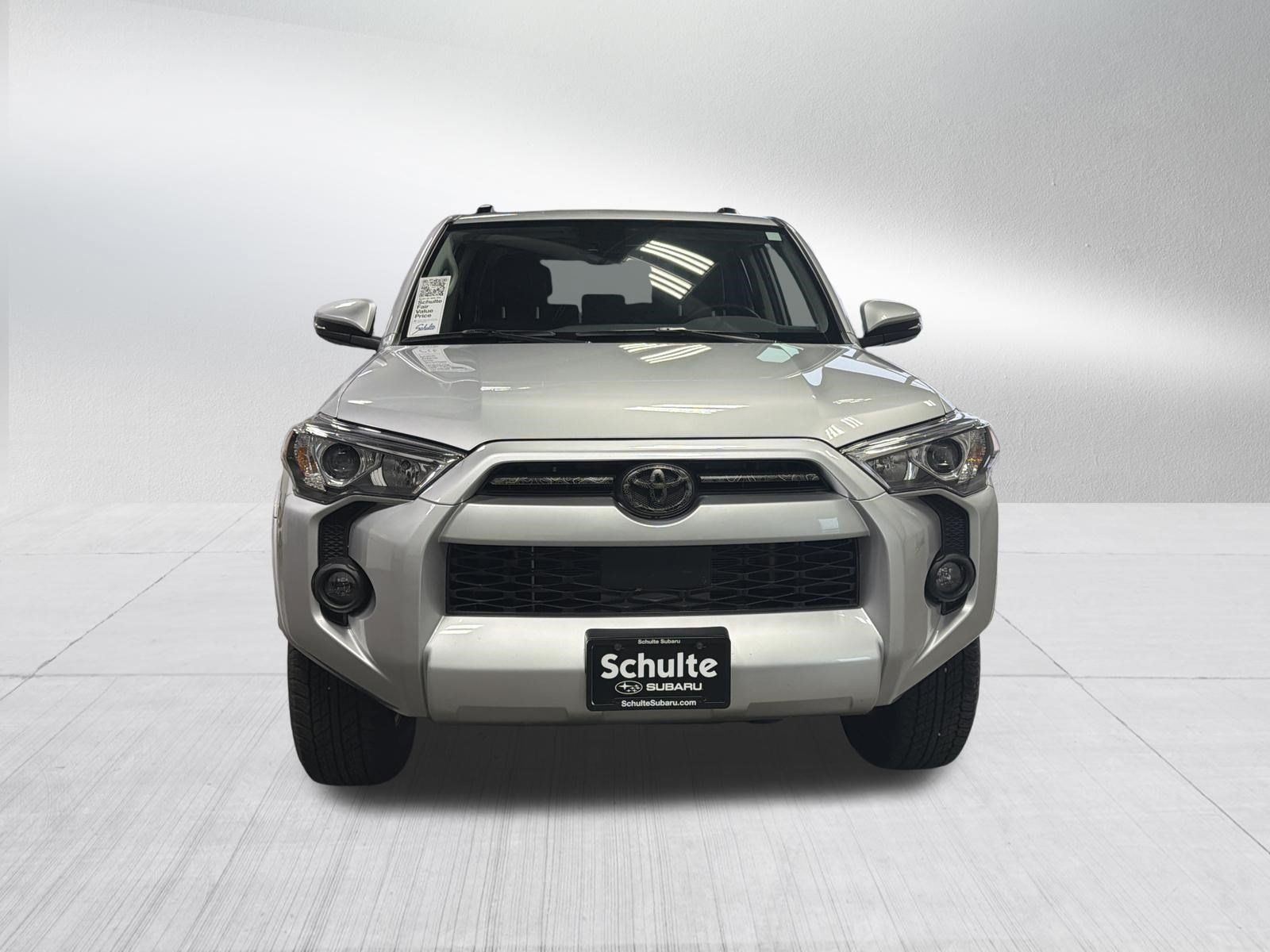Used 2023 Toyota 4Runner SR5 Premium w/ Moonroof Package AWD/4WD image 2