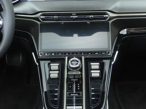 New 2026 Aston Martin V8 Vantage S image 22