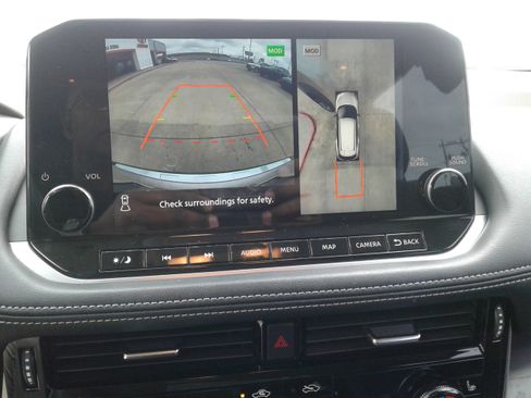 Used 2021 Nissan Rogue SL w/ Premium Package image 20