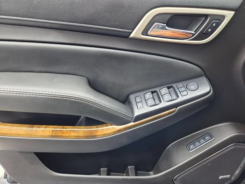 Used 2017 GMC Yukon Denali AWD/4WD image 38
