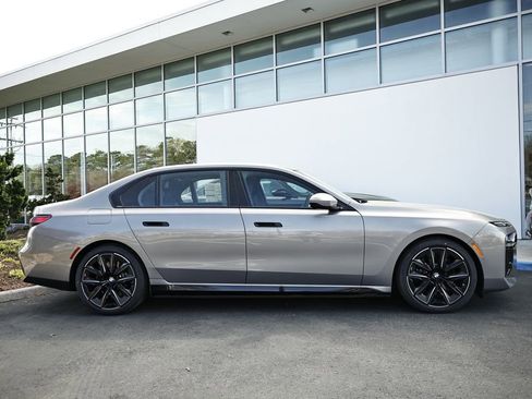 New 2026 BMW i7 eDrive50 w/ M Sport Package image 4