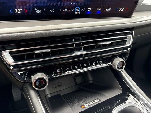 New 2026 Chevrolet Traverse LT w/ Driver Confidence Package image 30