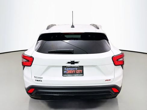 New 2026 Chevrolet Trax RS image 7