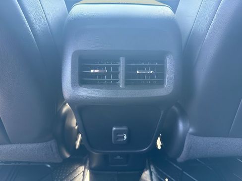 Used 2022 Chevrolet Equinox RS w/ LPO, Hit The Road Package FWD image 15
