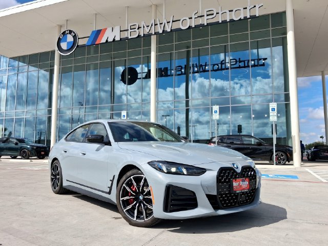 New 2026 BMW 430i xDrive w/ M Sport Package AWD/4WD image 1