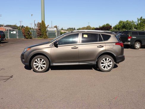 Used 2014 Toyota RAV4 Limited AWD/4WD image 8