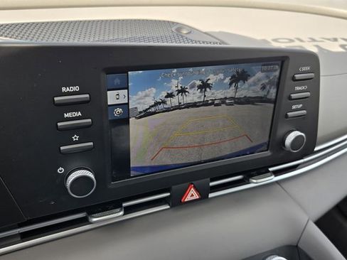 Used 2025 Hyundai Elantra SE w/ Cargo Package FWD image 20