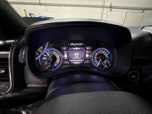 Used 2019 RAM 3500 Limited image 11