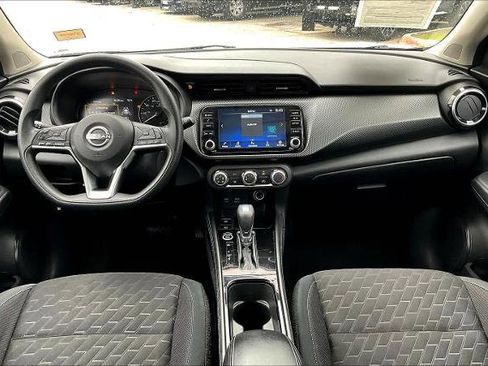 Certified 2024 Nissan Kicks SV FWD image 15