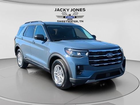 New 2026 Ford Explorer Active w/ Active Comfort Package RWD image 2