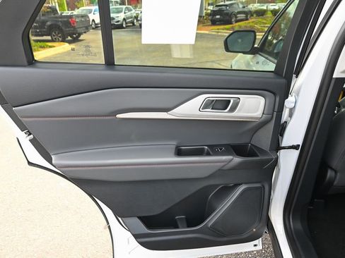 New 2026 Ford Explorer Active w/ Active Comfort Package AWD/4WD image 22