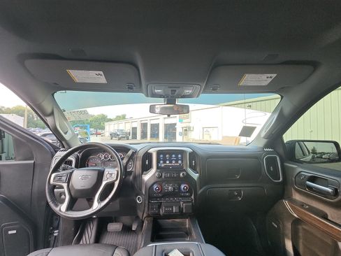 Used 2021 Chevrolet Silverado 1500 LT Trail Boss w/ Convenience Package II AWD/4WD image 20