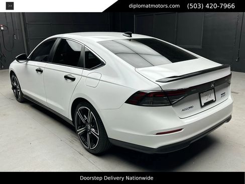 Used 2023 Honda Accord Sport image 5