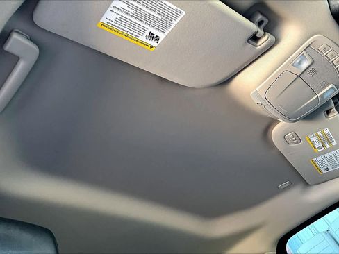 Certified 2022 Ford Expedition XLT image 13