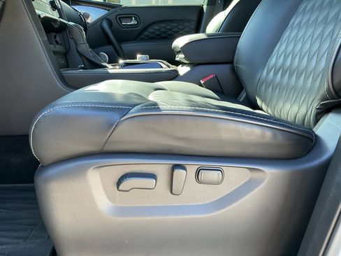 Certified 2024 INFINITI QX80 Sensory image 21