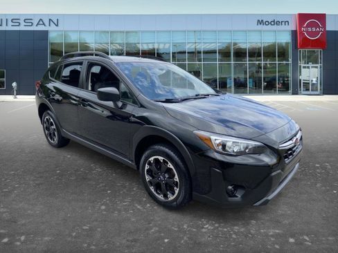 Used 2022 Subaru Crosstrek 2.0i AWD/4WD image 3