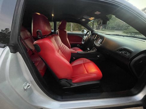 Used 2022 Dodge Challenger GT AWD/4WD image 19