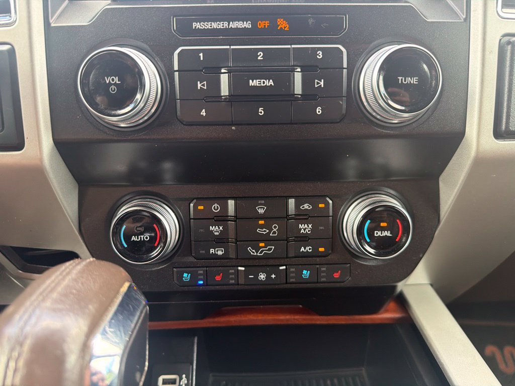 Used 2020 Ford F150 King Ranch w/ Equipment Group 601A Luxury AWD/4WD image 18