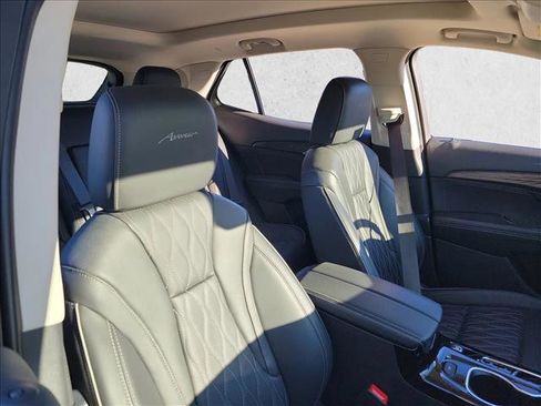 Used 2023 Buick Envision Avenir image 15