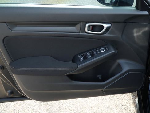 Used 2018 Honda Civic EX image 13