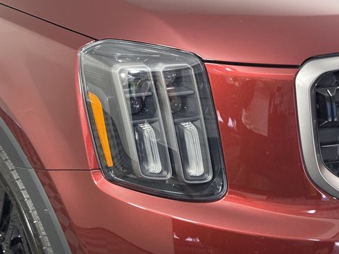 Used 2023 Kia Telluride SX X-Line AWD/4WD image 7