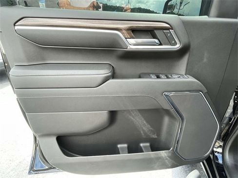 Used 2023 Chevrolet Silverado 1500 LT Trail Boss w/ Protection Package image 18