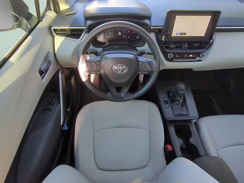 Used 2026 Toyota Corolla Cross L image 20