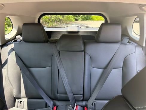 Used 2026 Toyota Corolla Cross XLE AWD/4WD image 36