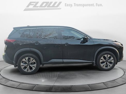 Used 2023 Nissan Rogue SV image 10