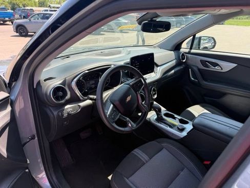 Used 2023 Chevrolet Blazer LT w/ Convenience Package FWD image 12