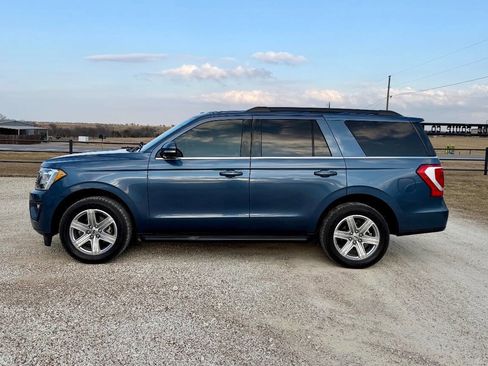 Used 2019 Ford Expedition XLT w/ Equipment Group 201A image 5