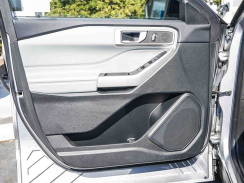 Used 2023 Ford Explorer XLT w/ Equipment Group 202A image 27