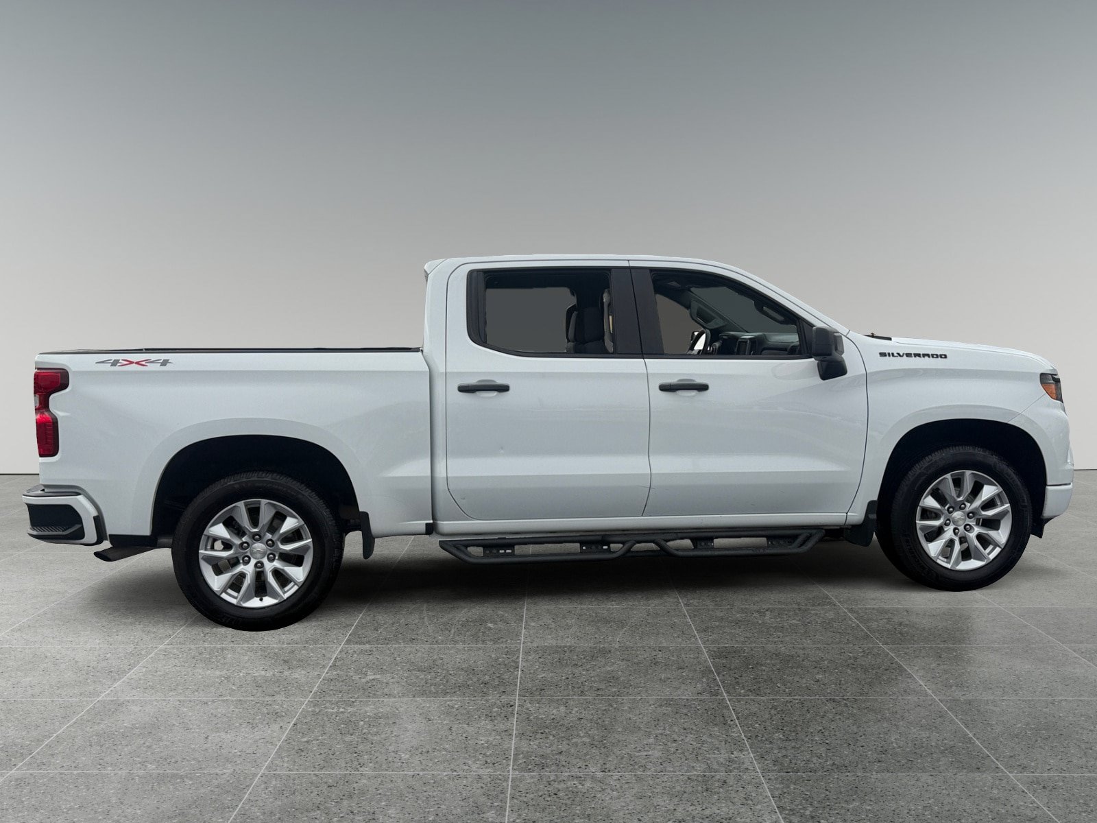 Used 2022 Chevrolet Silverado 1500 Custom w/ LPO, Dark Essentials Package AWD/4WD image 6