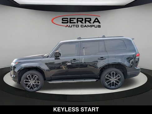 Used 2024 Lexus GX 550 w/ Accessory Package (2T) AWD/4WD image 10